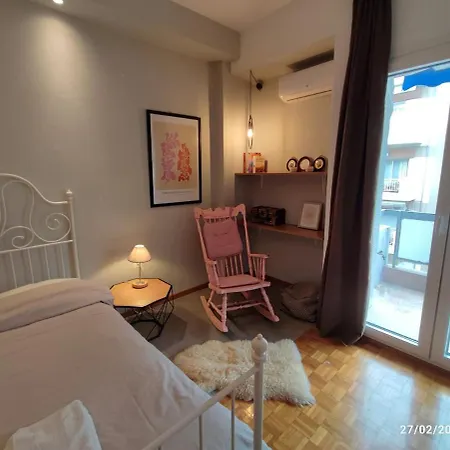 Spacious 3bd Flat Next To The Center *