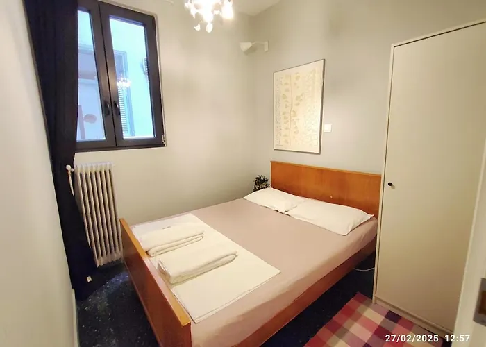 Spacious 3bd Flat Next To The Center 아파트 테살로니키