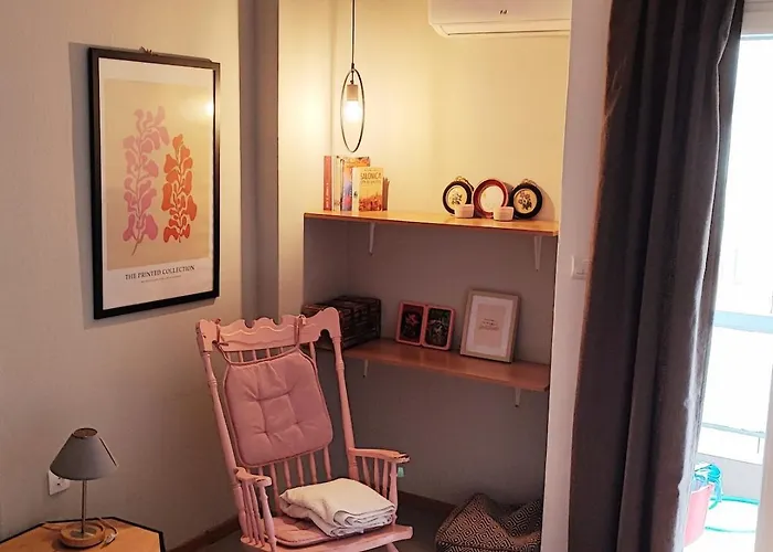 Spacious 3bd Flat Next To The Center Daire *
